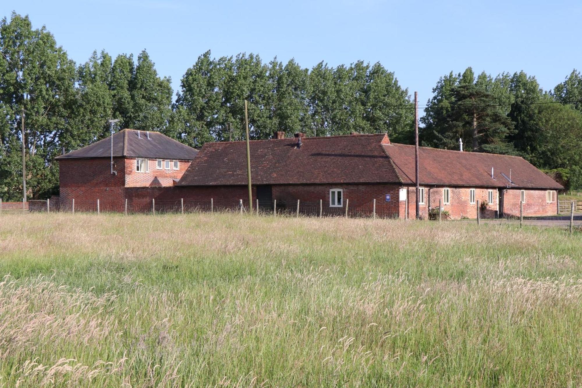 Palace Farm Courtyard And Granary Rooms Doddington  Eksteriør billede